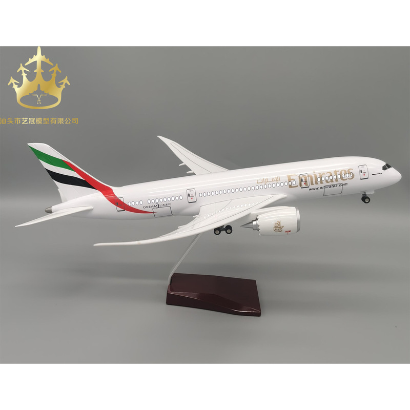 787 Emirates Modelo de Aeronav - Model Airplane Plastic avaliação e preço