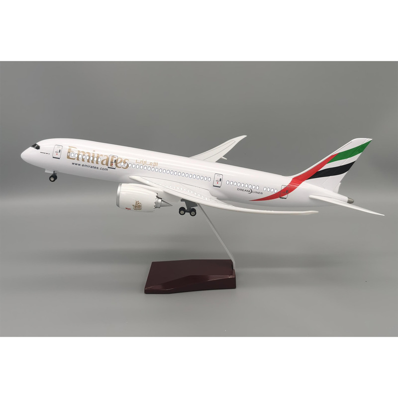 787 Emirates Modelo de Aeronav - Model Airplane Plastic avaliação e preço